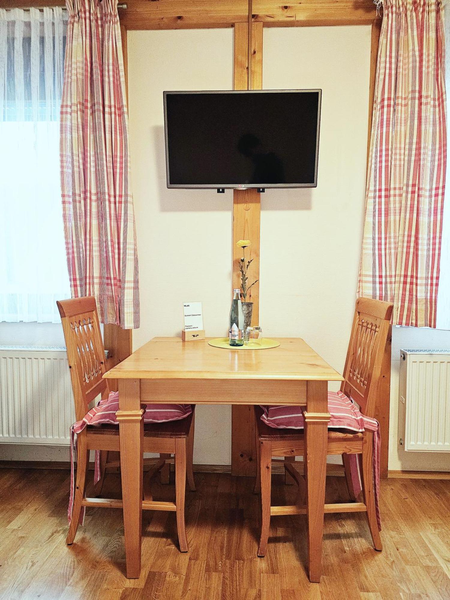 Landgasthaus Sternen Kehl ภายนอก รูปภาพ